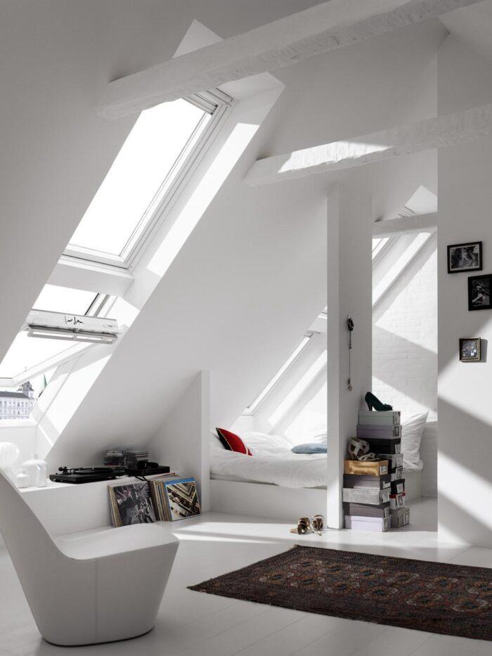 Fereastră de mansardă VELUX GGU albă din poliuretan, cu ramă de etanșare inclusă - imagine 6