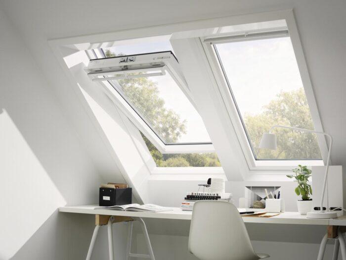Fereastră de mansardă VELUX GGU albă din poliuretan, cu ramă de etanșare inclusă - imagine 5