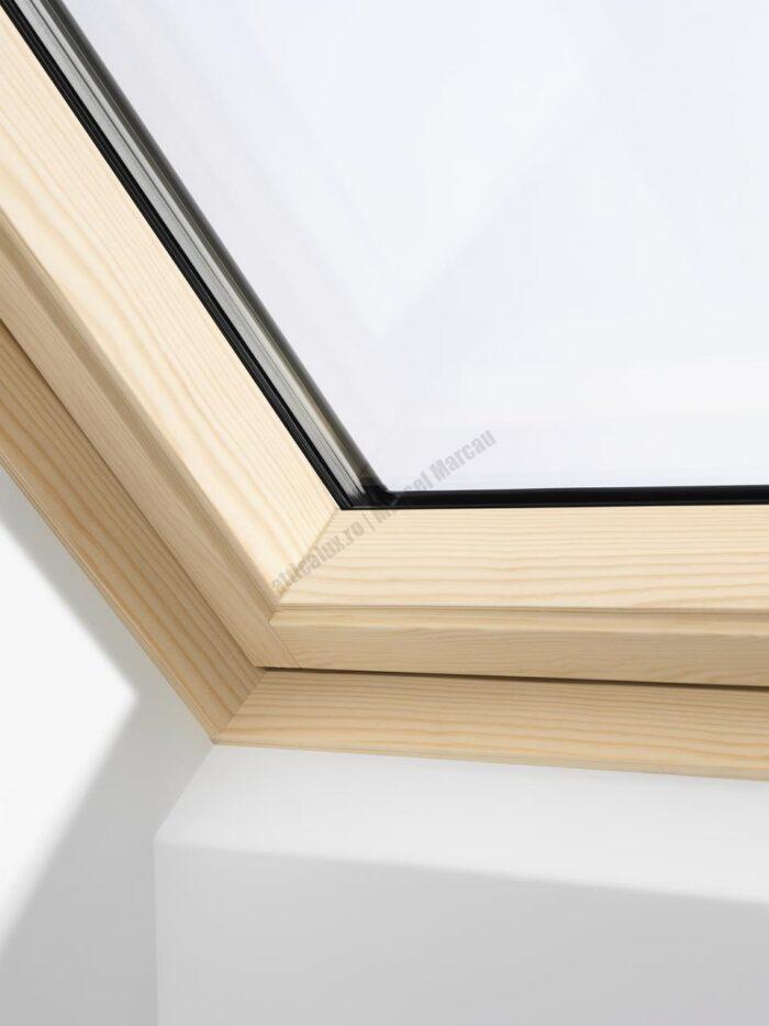 Fereastră de Mansardă VELUX GGL – Lemn Lăcuit Transparent, Operare de Sus - imagine 4
