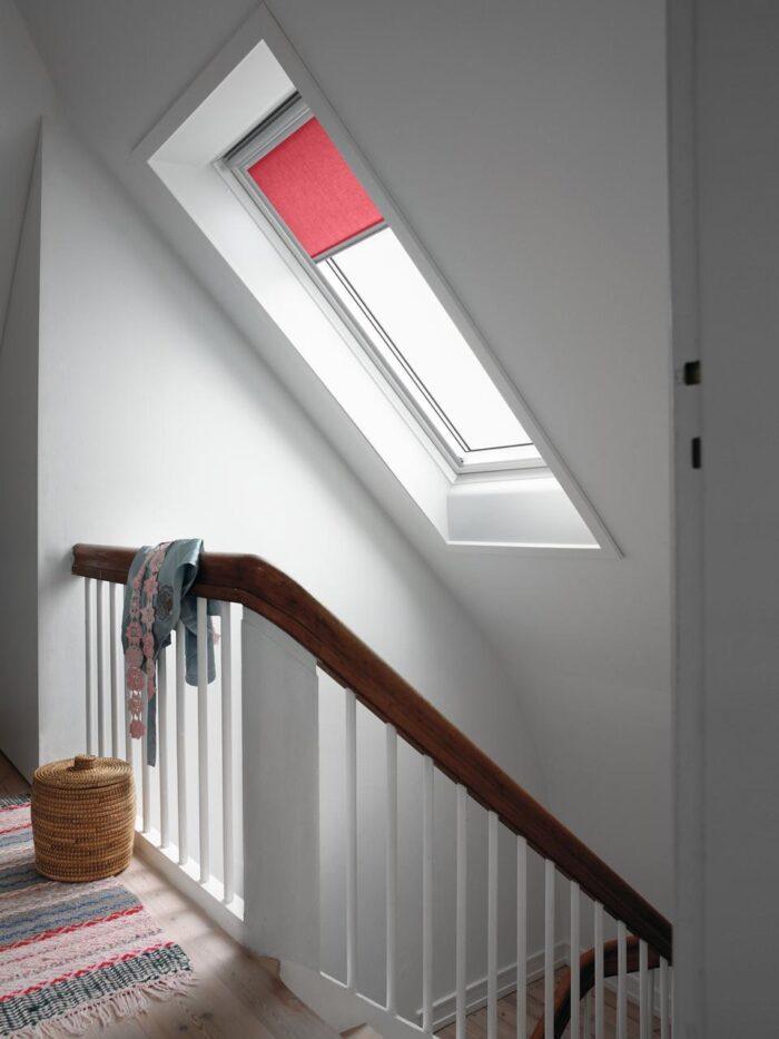 Fereastră de mansardă VELUX electrică – geam 64 – poliuretan alb - imagine 6