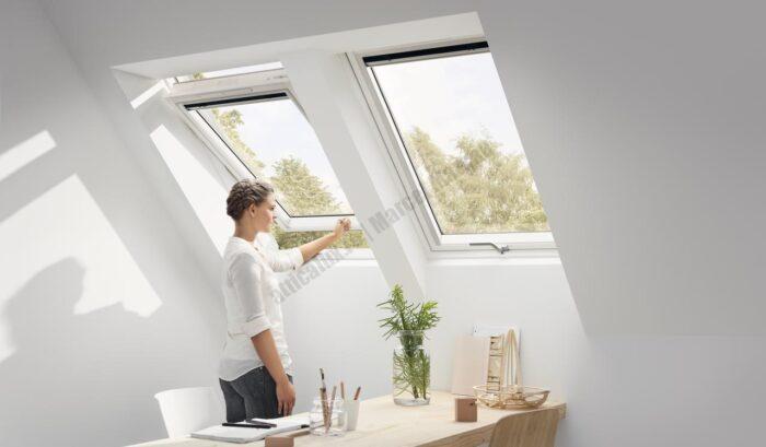 Fereastră VELUX GLU 0061B cu mâner jos – 3 foi sticlă, ideală pentru băi și bucătării - imagine 3
