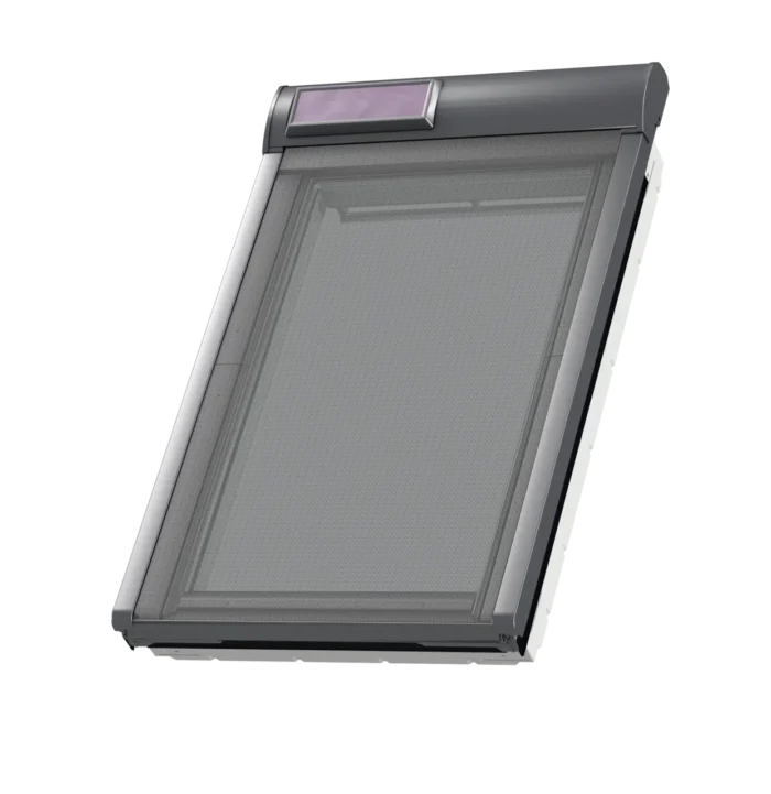 Rulou VELUX MSL cu alimentare solară și material tip plasă pentru ferestre de mansardă