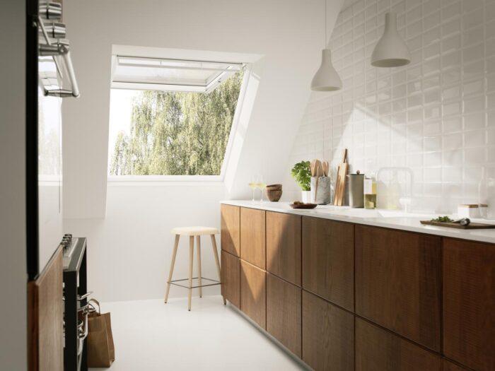 Ferestre cu articulare în partea superioară VELUX GPU – poliuretan - imagine 10