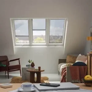 Fereastră VELUX panoramică pentru mansardă